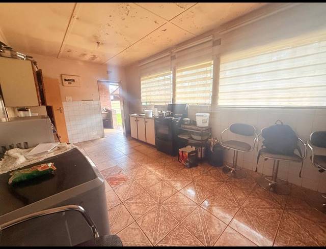 3 BEDROOM HOUSE FOR SALE IN VANDERBIJLPARK CW 5